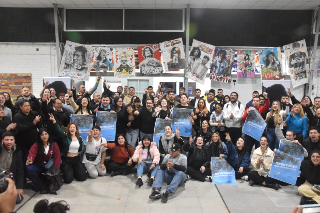 Imagen de La juventud debate y se organiza de cara al futuro